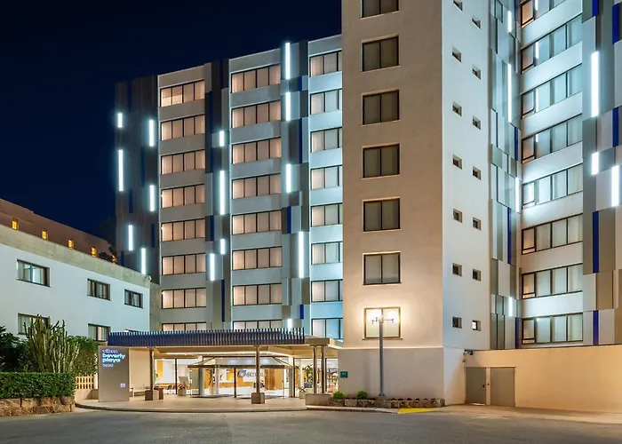 Hotel Vibra Beverly Playa